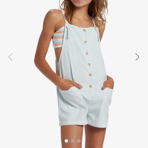 NWT Billabong kids green shorts jumper